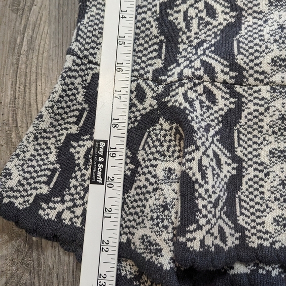 CAbi women's peplum gray sweater vest size small - Picture 2 of 7